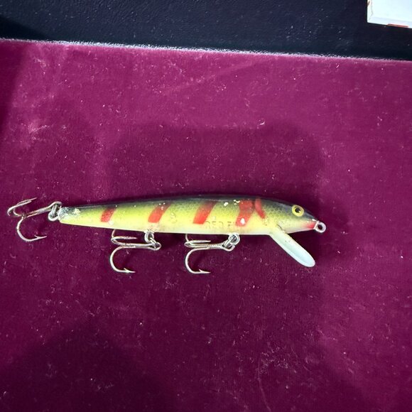 VTG fishing lures, Red Fin and Trouble Maker - Picture 12 of 14